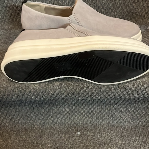 Naturalizer - Picture 3 of 4